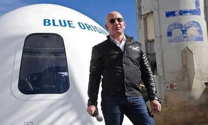 20 năm biến giấc mơ vũ trụ thành hiện thực của Jeff Bezos