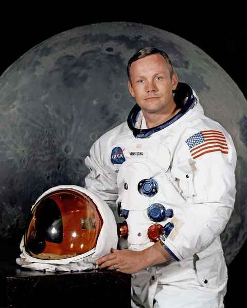 Kỷ niệm 52 năm ngày con tàu Apollo 11 hạ cánh lên Mặt trăng - 2