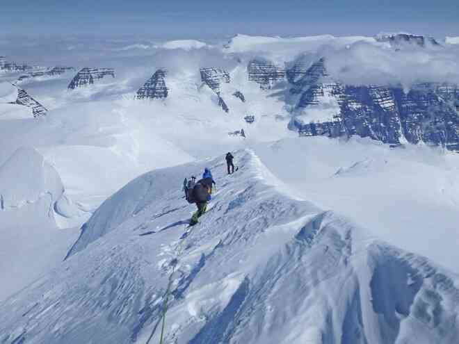 Lần đầu tiên có mưa rơi trên đảo Greenland - 2