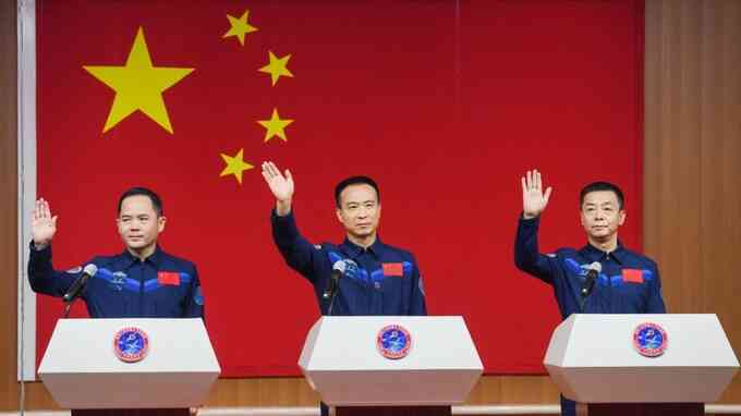 Hôm nay, Trung Quốc phóng tàu Thần Châu 15 lên trạm vũ trụ Thiên Cung