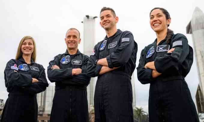 Tỷ phú Mỹ sắp lập kỷ lục mới trên tàu SpaceX