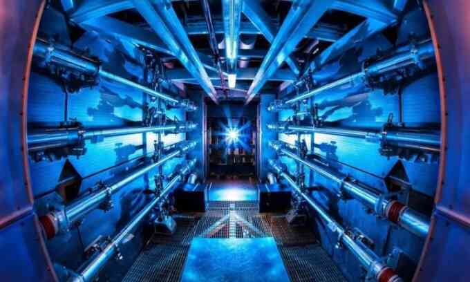 Thí nghiệm tạo 10 triệu tỷ watt điện trong tích tắc