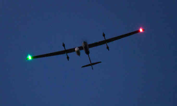 Drone lập kỷ lục bay liên tục hơn 39 tiếng