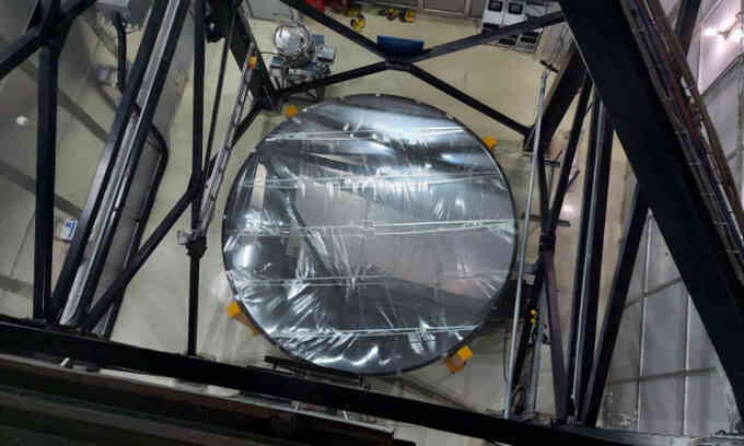 Kính thiên văn gương lỏng đầu tiên trên thế giới