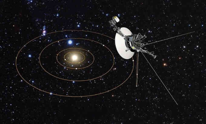 Tàu vũ trụ già nhất của NASA tròn 45 tuổi