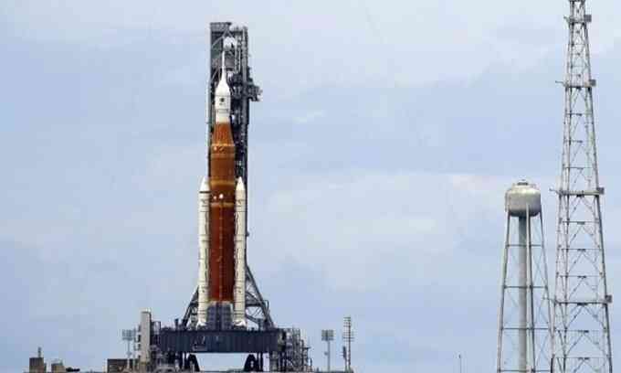 NASA dời lịch phóng tàu lên Mặt Trăng sang 3/9