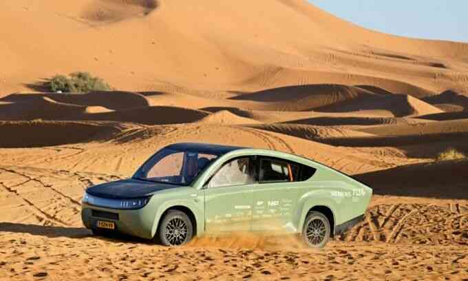 Xe năng lượng mặt trời chạy hơn 700 km không cần sạc