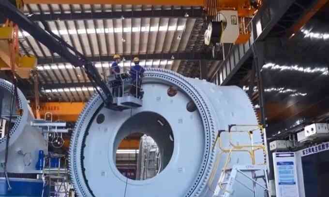 Turbine gió ngoài khơi lớn nhất thế giới xuất xưởng