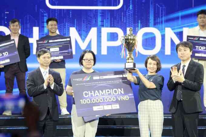 Nhựa sinh học tự nhiên thắng giải tài năng khởi nghiệp 2023