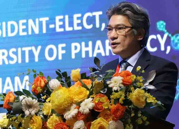 Hơn 500 nhà khoa học thảo luận về phát triển thuốc mới