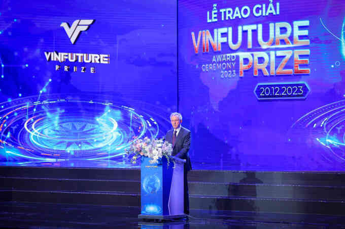 Chủ tịch hội đồng VinFuture: 