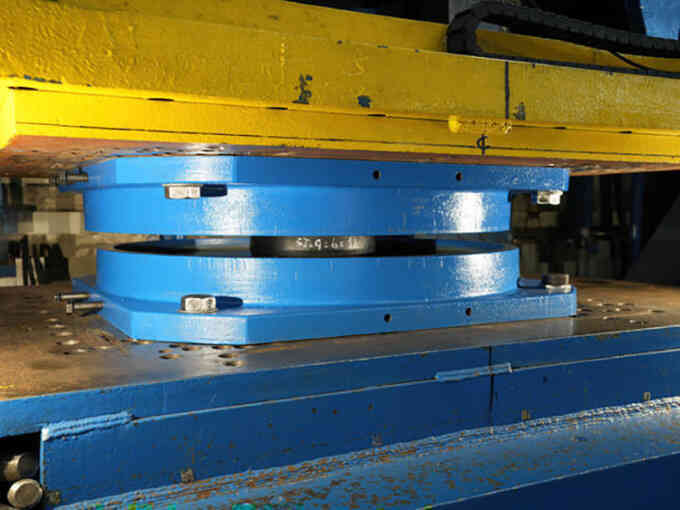 Thiết bị chống động đất trong bệnh viện Thổ Nhĩ Kỳ
