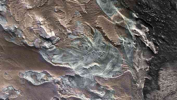 Tàn tích của dòng sông băng làm thay đổi cách nghĩ về Sao Hỏa