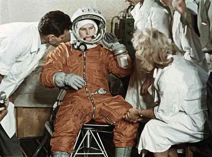 Phi hành gia Valentina Tereshkova - bóng hồng đầu tiên bay vào vũ trụ - 4