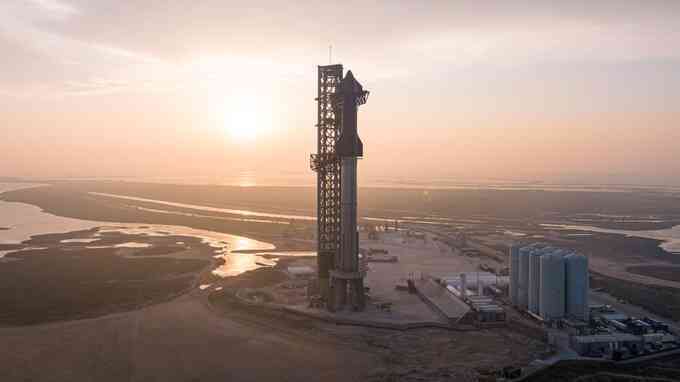SpaceX hủy phóng tên lửa Starship do vấn đề về nhiên liệu