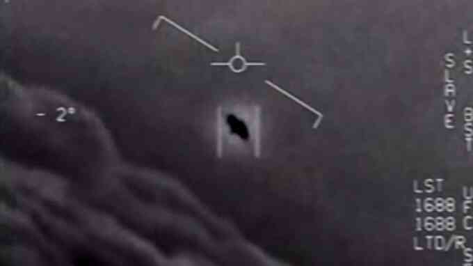 Lầu Năm Góc làm rõ điều khiến nhiều người hiểu lầm về UFO