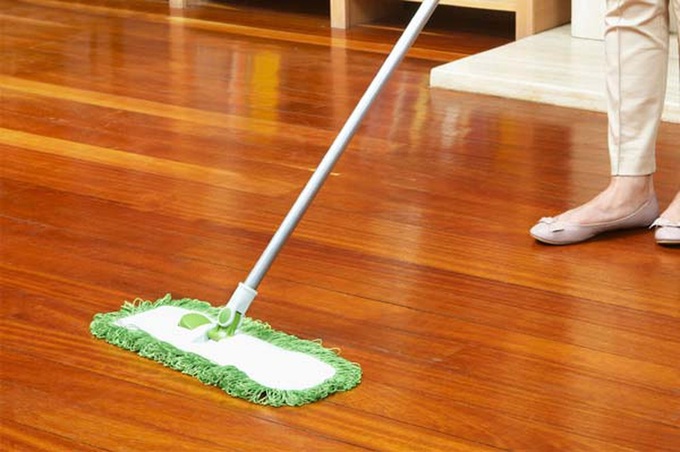 Vì sao thời tiết nồm ẩm tuyệt đối không nên bật quạt? - 1 Vì sao thời tiết nồm ẩm tuyệt đối không nên bật quạt? - 1