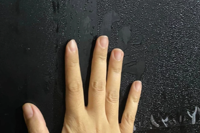 Vì sao thời tiết nồm ẩm tuyệt đối không nên bật quạt? - 2