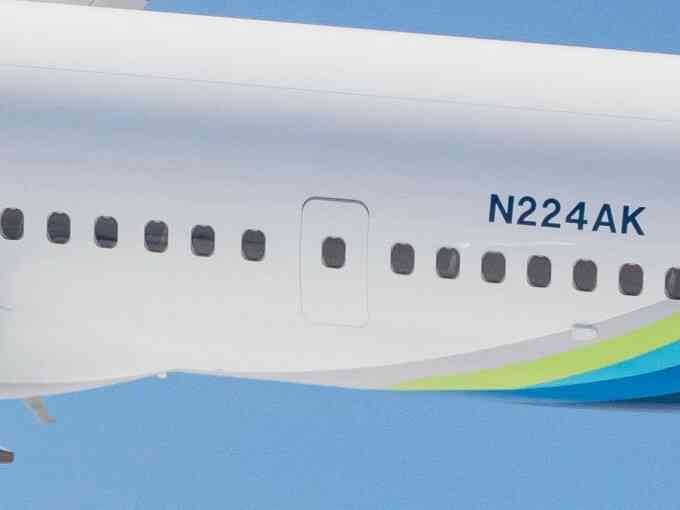 Nguyên nhân tấm bịt cửa bung ra khi máy bay Boeing cất cánh