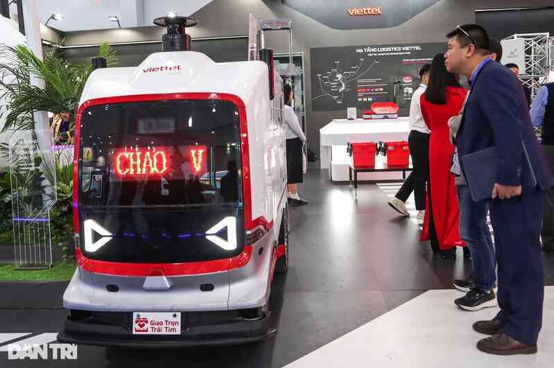 Robot tự hành giao hàng chở được 400kg của Viettel sắp ra mắt vào 2025 - 2