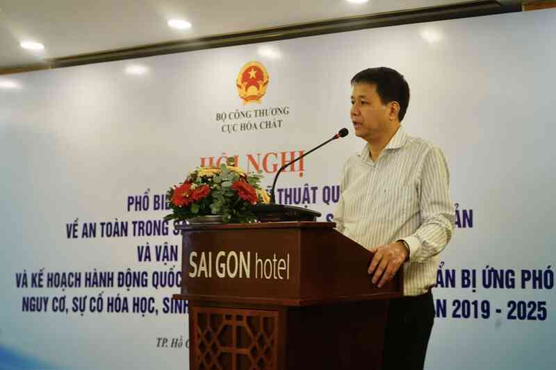 Tăng cường năng lực quốc gia để quản lý an toàn hóa chất và chất thải