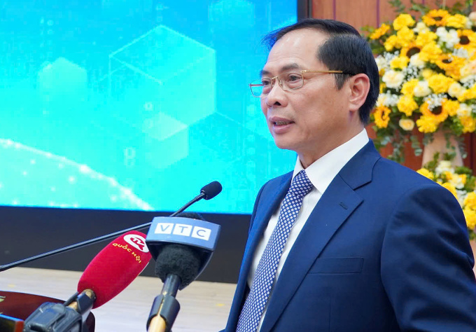 Phó thủ tướng: Ưu tiên hoàn thiện chính sách phát triển khoa học công nghệ
