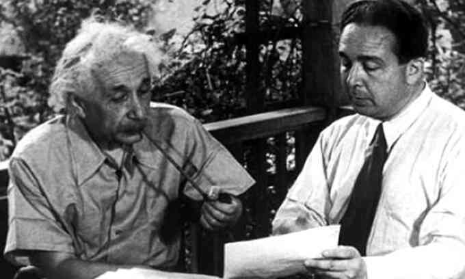 Lá thư dẫn tới phát triển bom nguyên tử của Einstein