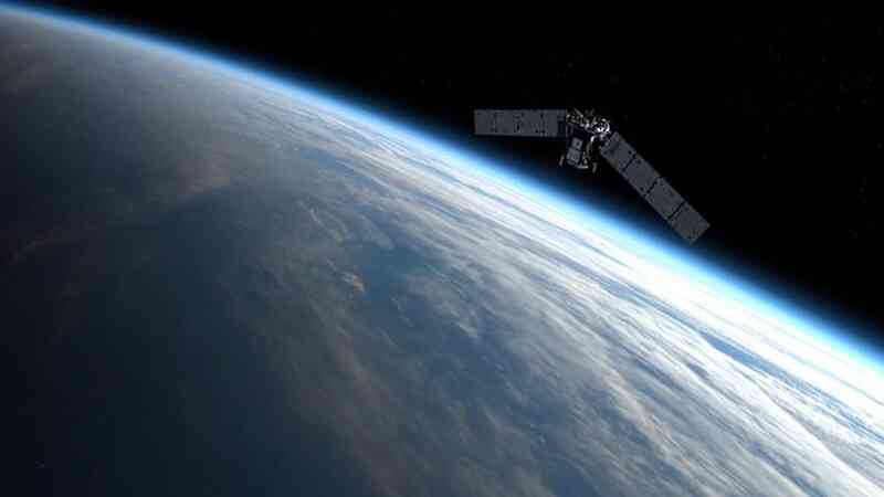 Tàu vũ trụ Mỹ suýt va phải vệ tinh của Nga