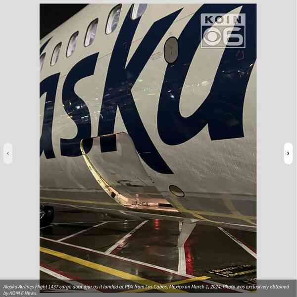 Hoa Kỳ: Một chiếc Boeing 737 Max 8 hạ cánh với cửa đang hé mở