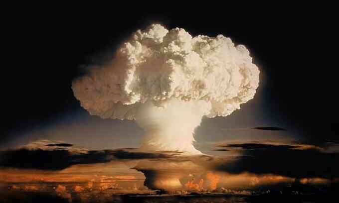 Vụ thử bom hạt nhân khiến cả hòn đảo bốc hơi