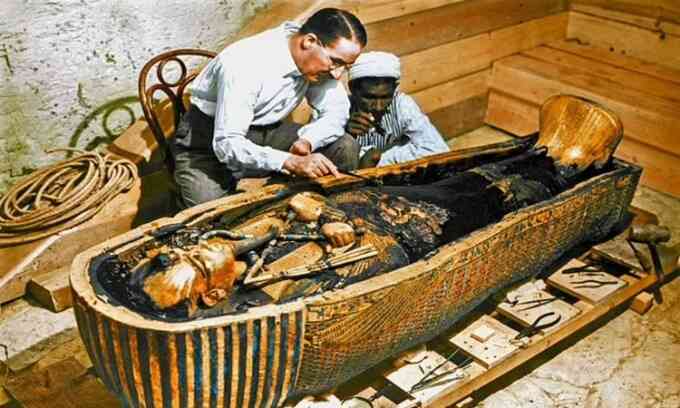Lý giải lời nguyền pharaoh trong mộ vua Tutankhamun