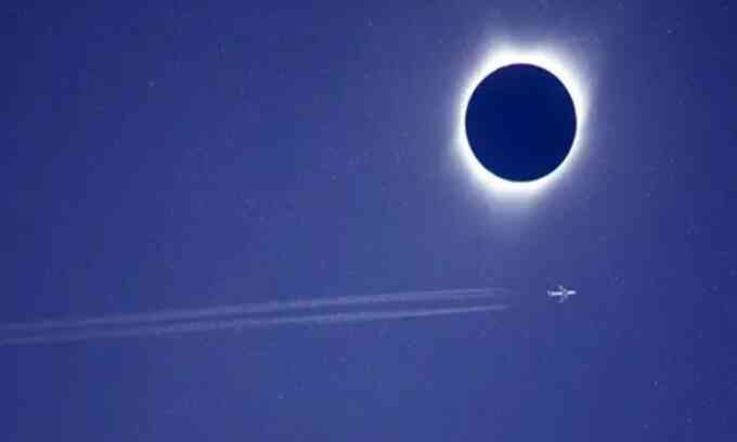 Chuyến bay ngắm nhật thực dài nhất trong lịch sử