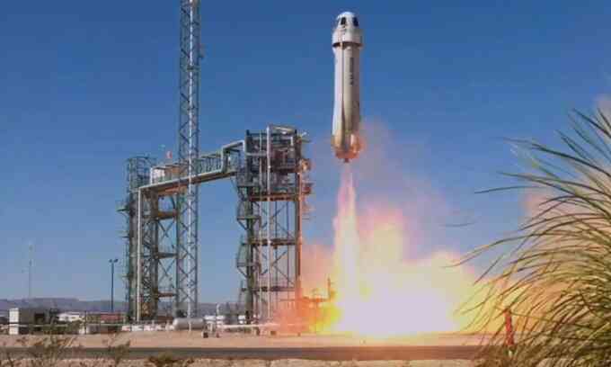 Blue Origin chở 6 hành khách lên rìa vũ trụ sau hai năm