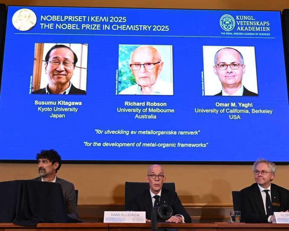 Chủ nhân Giải thưởng VinFuture nhận Giải Nobel Hóa học 2025 - 1