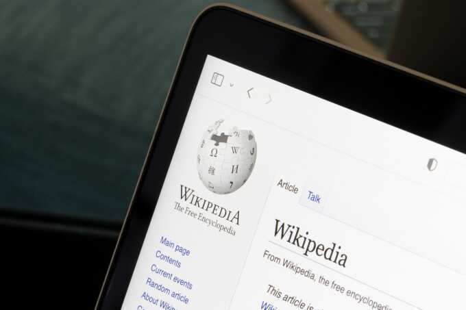Wikipedia giảm truy cập do người dùng tìm kiếm qua AI