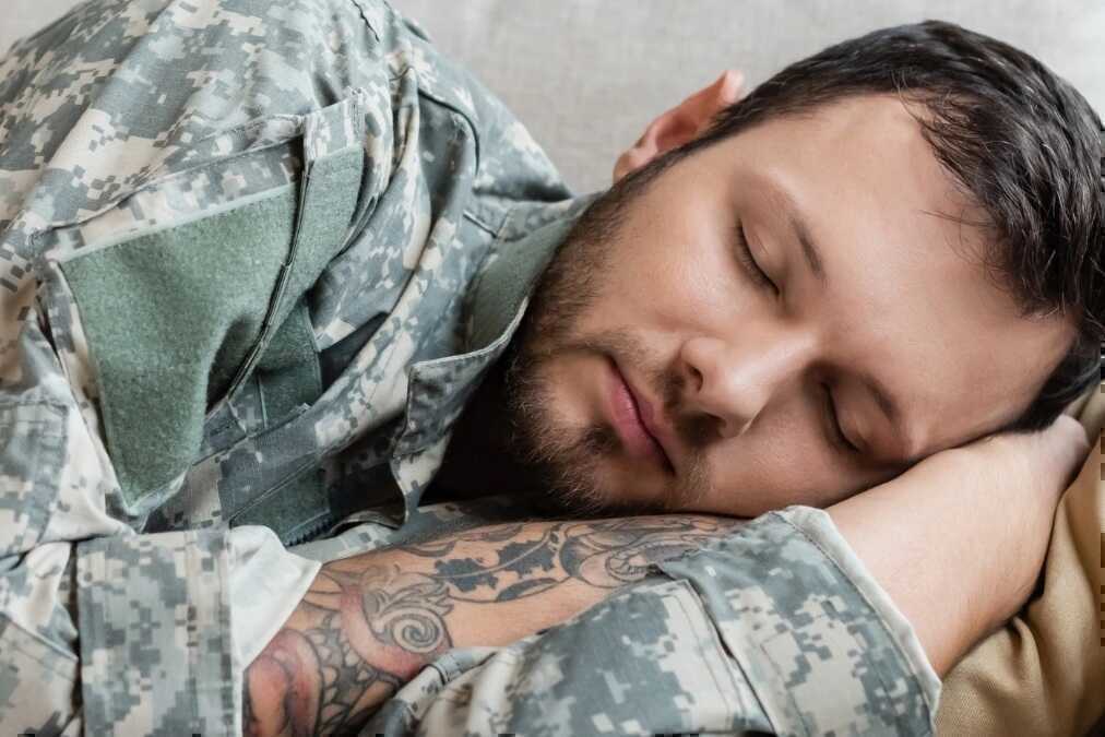 Khoa học hé lộ góc khuất về phương pháp “ngủ nhanh” sau 2 phút