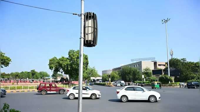 Thành phố lắp máy lọc không khí ngoài đường