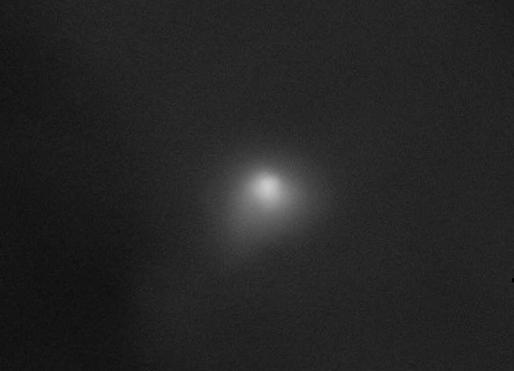 Cận cảnh sao chổi kỳ lạ, NASA bác bỏ tin đồn “người ngoài hành tinh” - 1