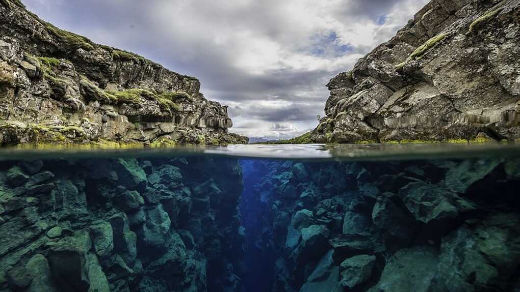 Phát hiện chấn động: Một mảng kiến tạo Trái Đất đang tự tách rời  - 1