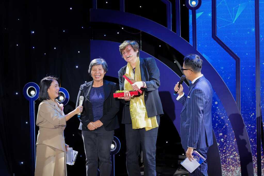 VinFuture mùa đầu tiên giữa đại dịch Covid-19: Biểu tượng của hy vọng và đoàn kết