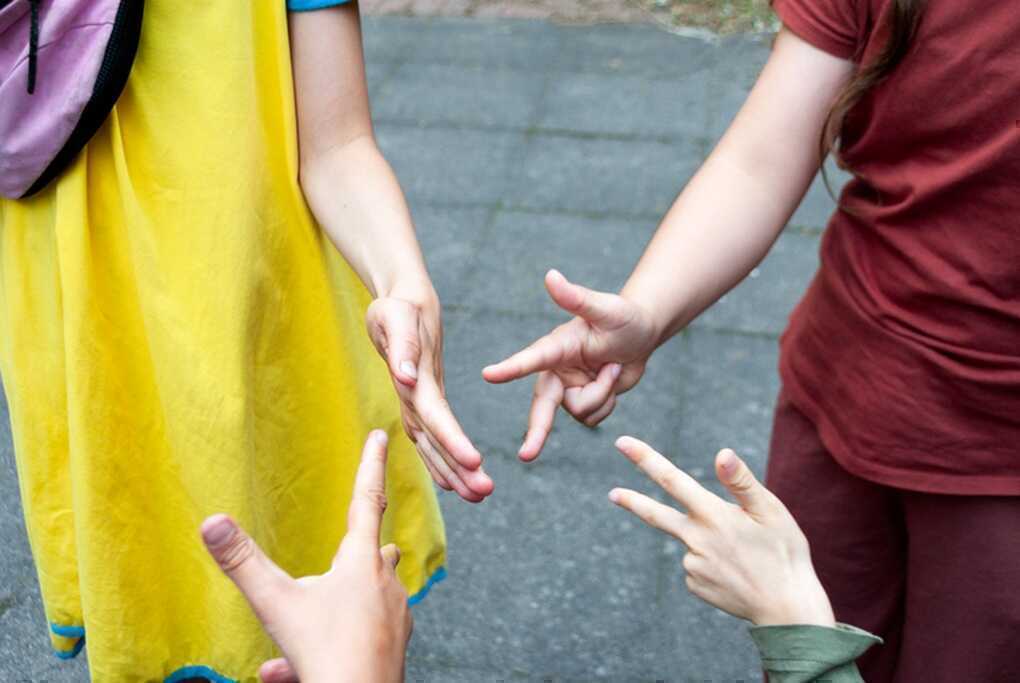 Khoa học giải mã bí quyết chiến thắng trò “kéo, búa, bao” - 2