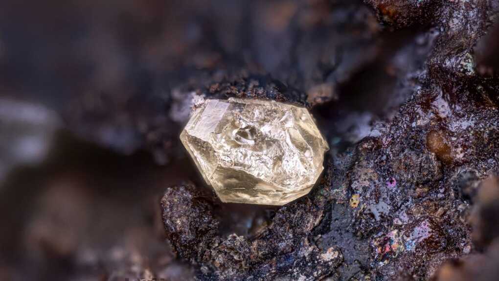 Giải mã bí ẩn mẫu vật hàng tỉ năm tuổi lấy về từ tàu Apollo 17 - 1