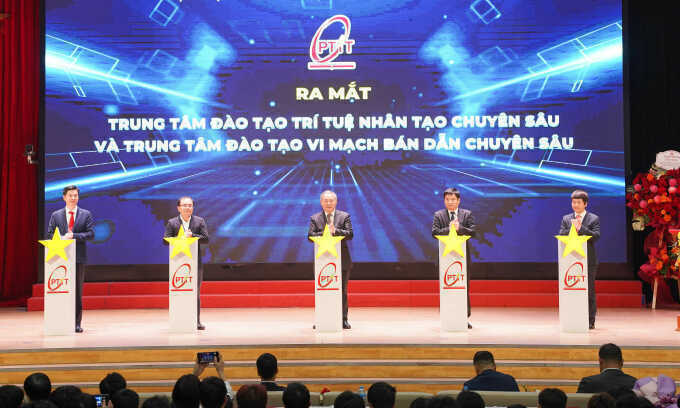 Việt Nam có thêm hai trung tâm đào tạo chuyên sâu về AI, bán dẫn