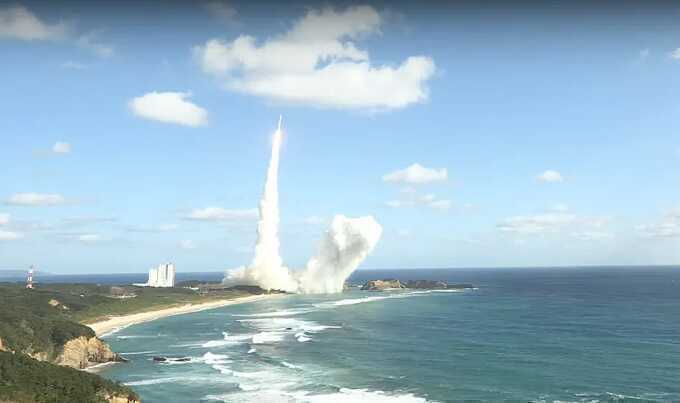 Tên lửa Nhật Bản làm mất vệ tinh