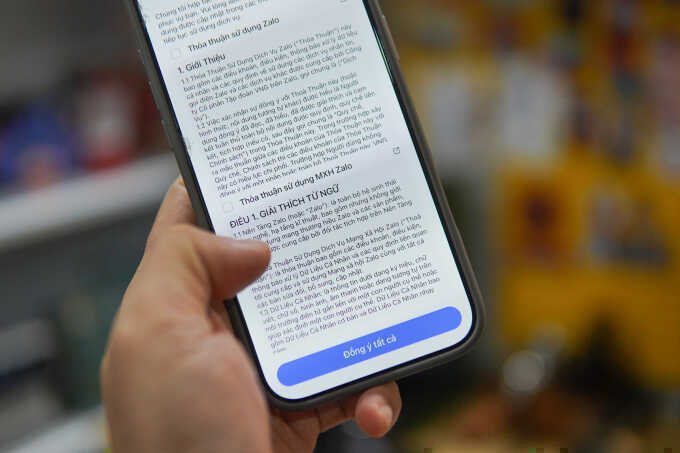 Người dùng bối rối vì Zalo bất ngờ cập nhật điều khoản sử dụng