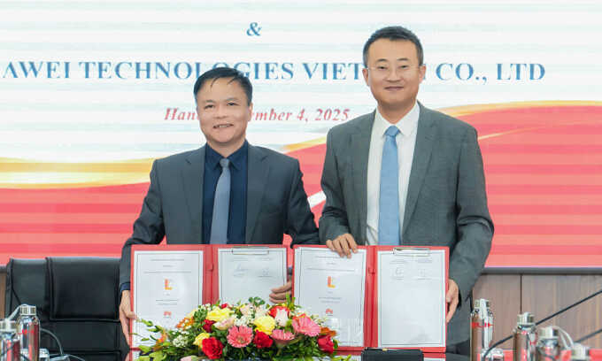 Đại học Bách khoa Hà Nội và Huawei bắt tay phát triển nhân tài AI, 5G