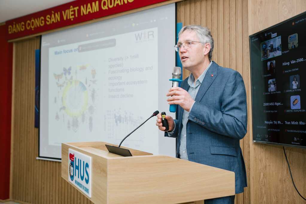 Vòng xoáy kép “tận diệt” những lao động thầm lặng của nền kinh tế tỷ đô