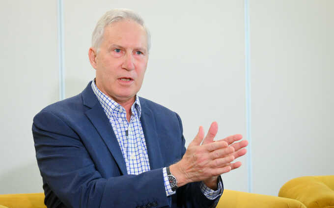 Con đường John Schiller chinh phục virus HPV cứu hàng triệu phụ nữ