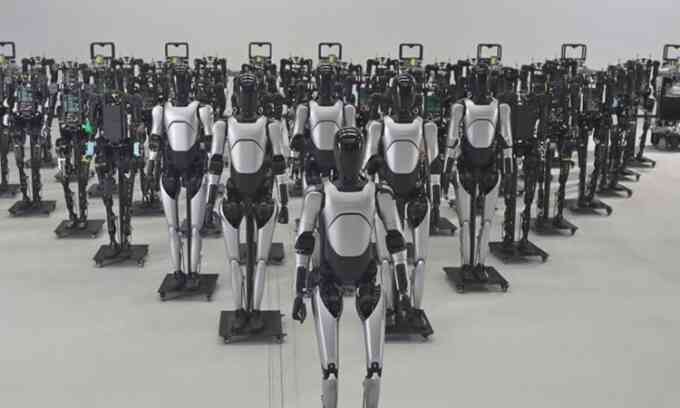 Công ty robot hình người Trung Quốc thách thức Elon Musk