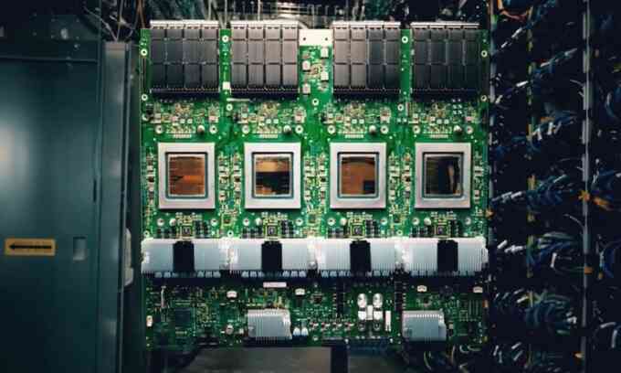 Google phát triển chip AI nhanh gấp 24 lần siêu máy tính